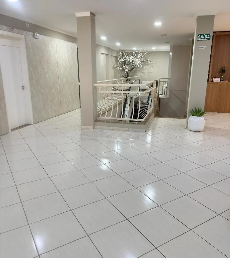 פיראטובה Pousada Center אורחן